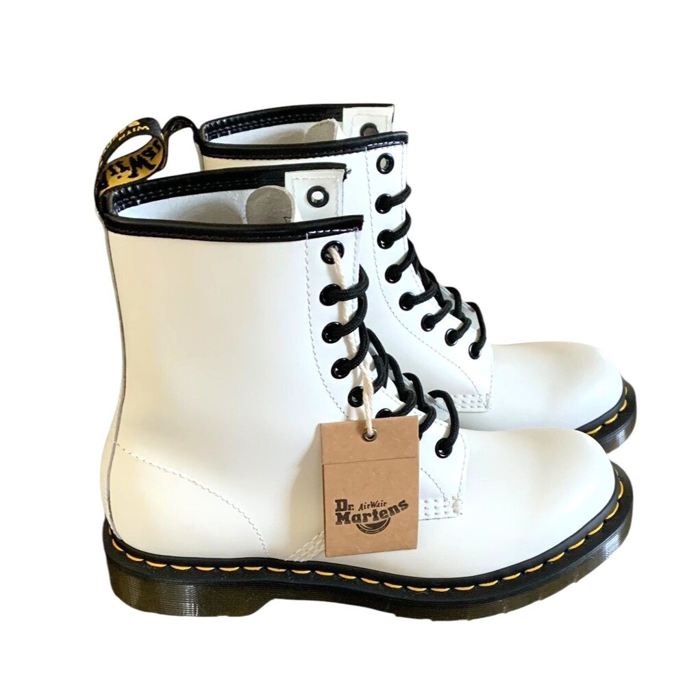 Dr. Martens AirWair White Smooth Leather Combat Boots Womens Size 8 NEW - Picture 3 of 9